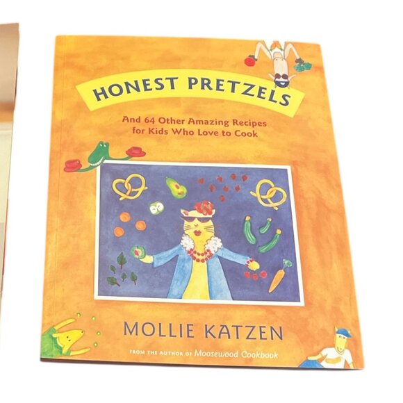 2 COOKBOOKS for Kids Honest Pretzils & Mom & Me Softcover Baking Cooking Recipes - Picture 4 of 10